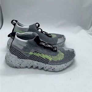 Nike Space Hippie 02 grey volt size 7